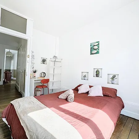 A1 Champagne Residence - 200 M2 14 Personnes 2 Toilets 4 Showers - Hyper Centre - Chalons En Champagne Exterior photo
