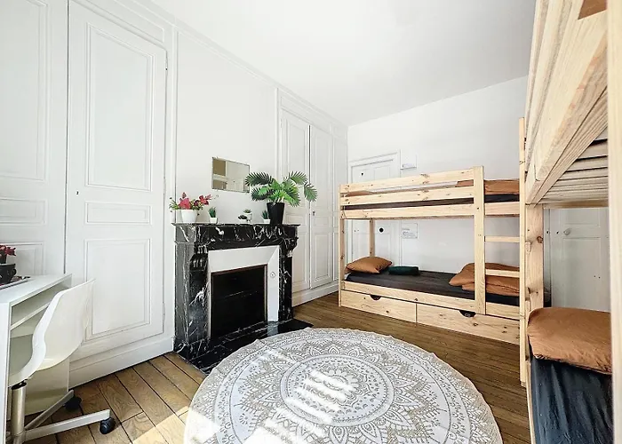 A1 Champagne Residence - 200 M2 14 Personnes 2 Toilets 4 Showers - Hyper Centre - Chalons En Champagne
