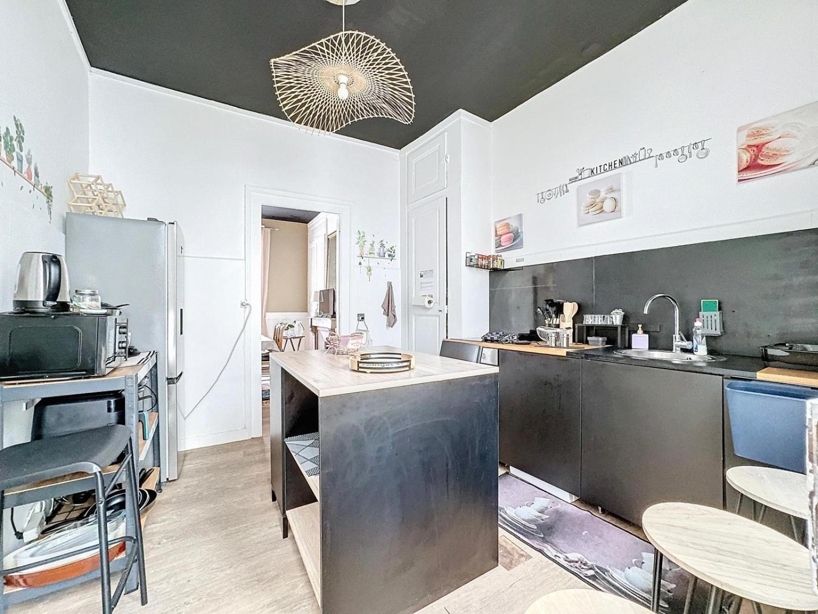 Holiday home A1 Champagne - 200 M2 14 Personnes 2 Toilets 4 Showers - Hyper Centre - En Champagne