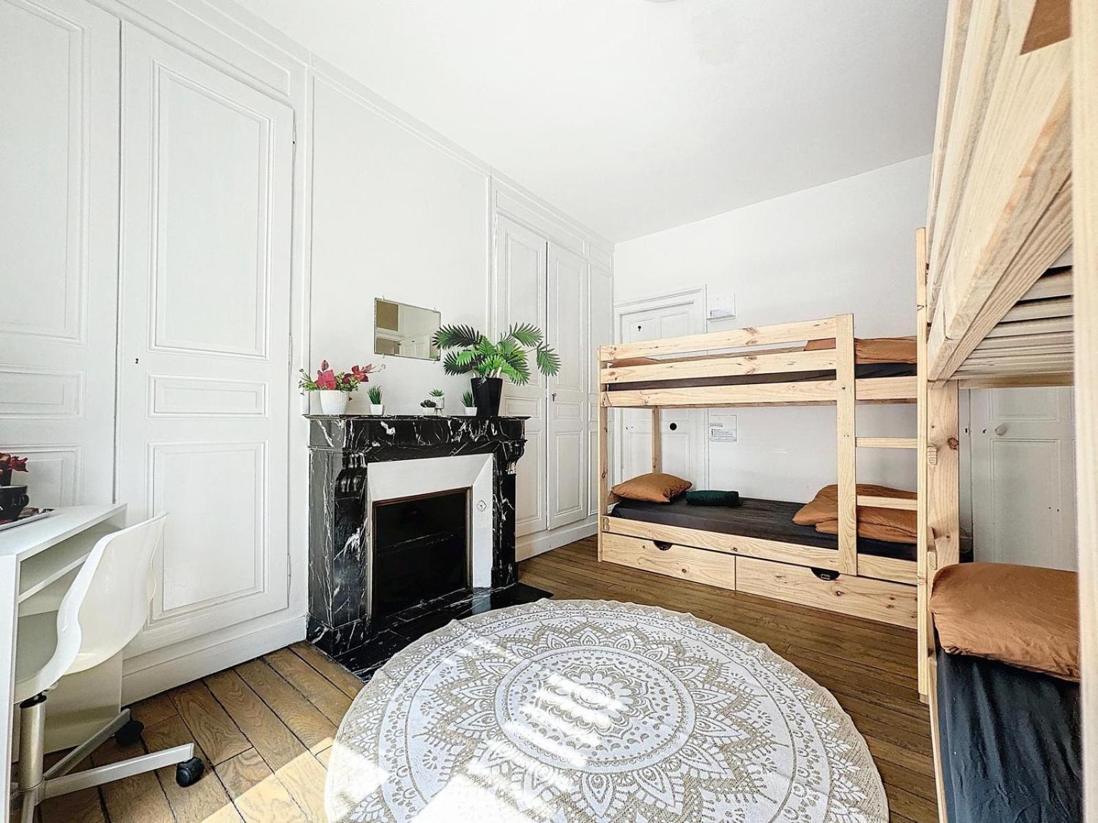 Сasa de vacaciones A1 Champagne - 200 M2 14 Personnes 2 Toilets 4 Showers - Hyper Centre - En Champagne