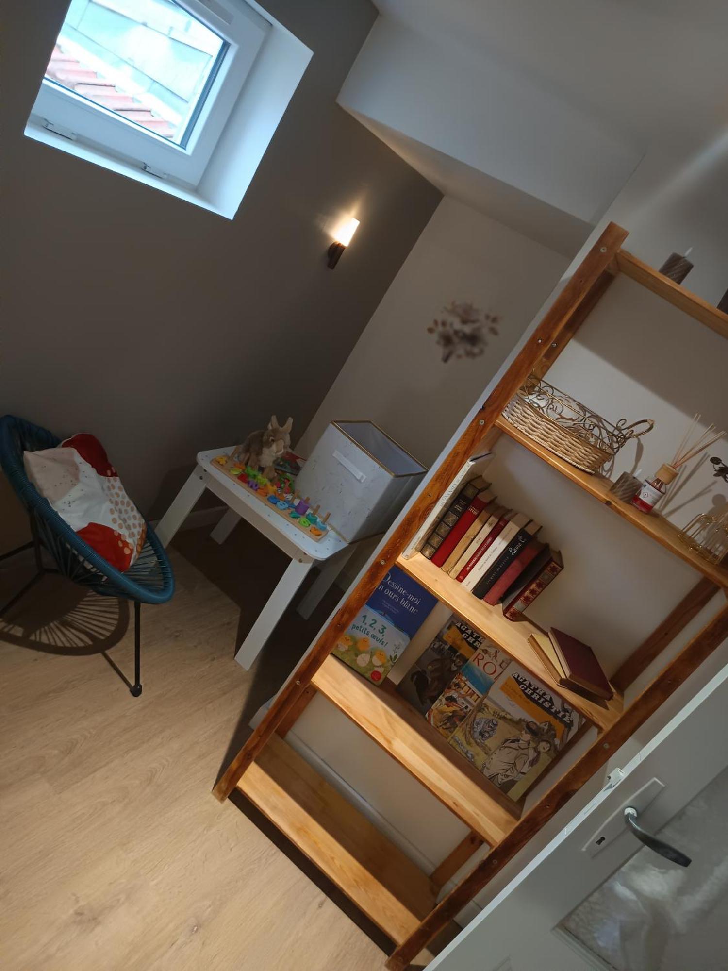 A1 Champagne - 200 M2 14 Personnes 2 Toilets 4 Showers - Hyper Centre - En Champagne Holiday home Chalons-en-Champagne